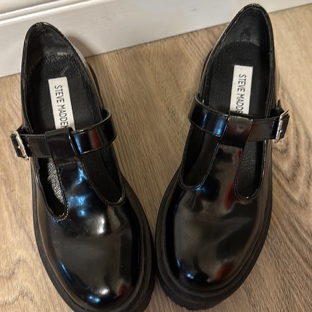 Women Steve Madden loafer